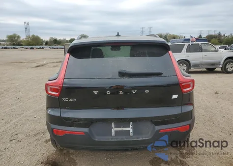 2021 Volvo Xc40 Recharge z USA, uszkodzony, nr VIN YV4ED3UR0M2542288